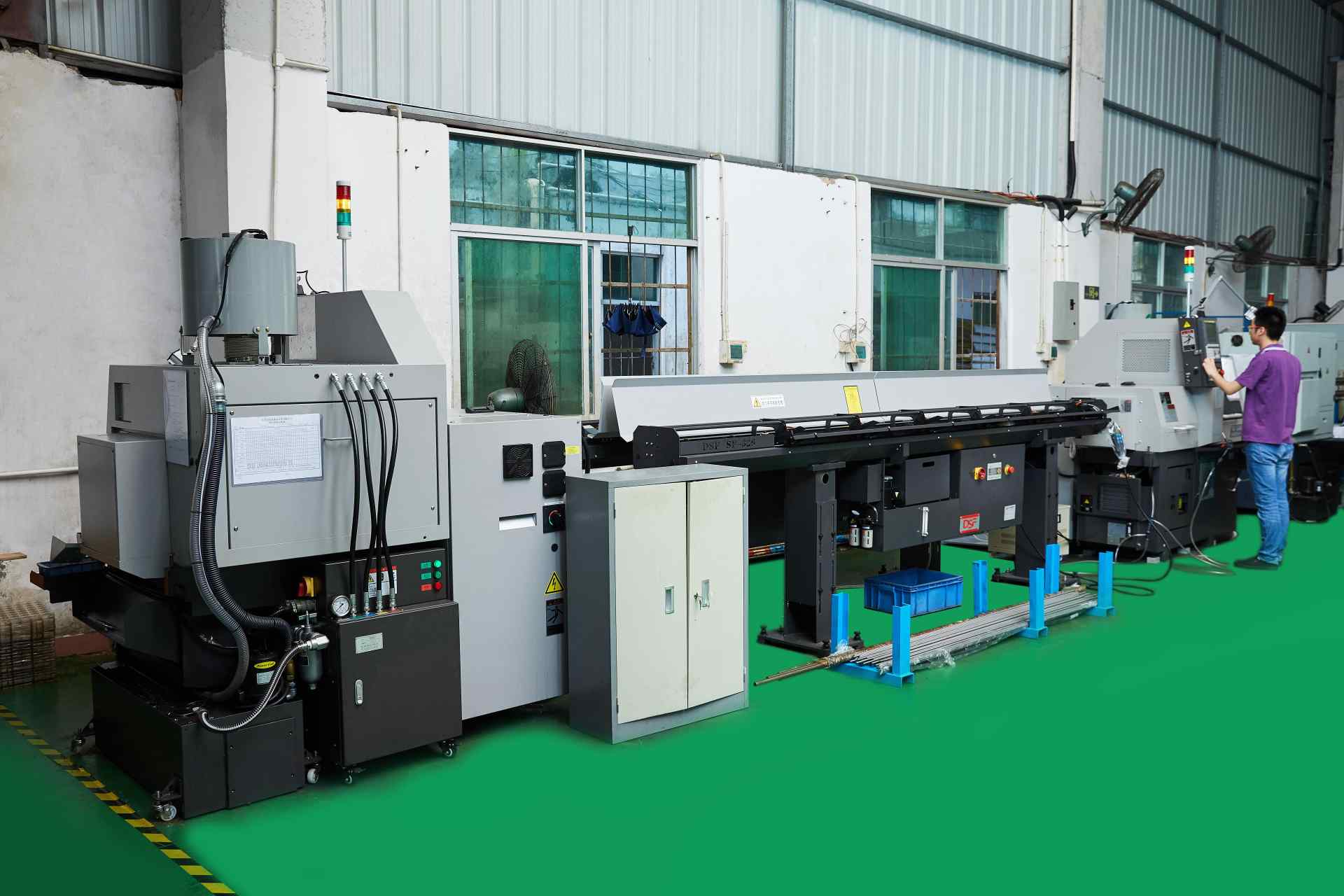 Precision CNC Tunring Center Workshop of CNC Metal Machining